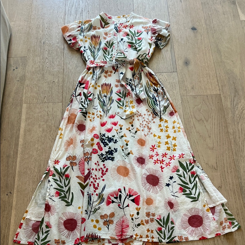 Floral Maxi Dress with Belt - White Floral Print